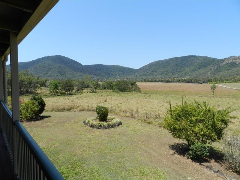 178 Walsh Road, Sarina QLD 4737