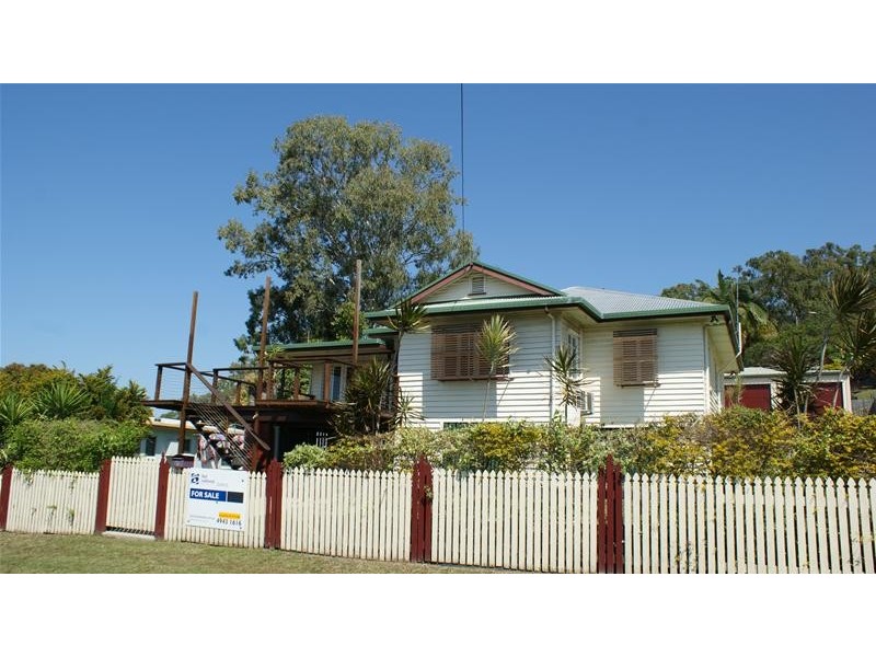 27 Atherton Street, Sarina QLD 4737