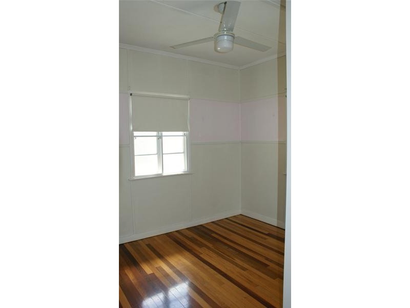 27 Atherton Street, Sarina QLD 4737