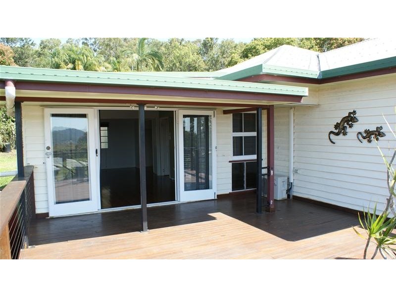 27 Atherton Street, Sarina QLD 4737