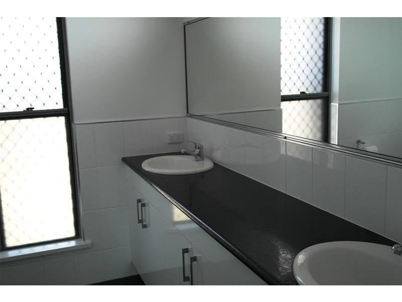 24 Pacific Avenue, Sarina QLD 4737