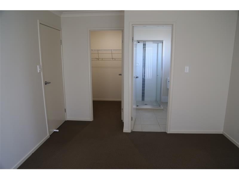 33 Anne Street, Nebo QLD 4742