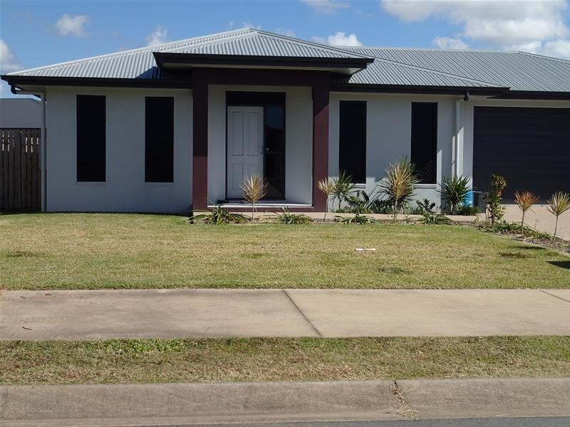 8a Reef Drive, Sarina QLD 4737