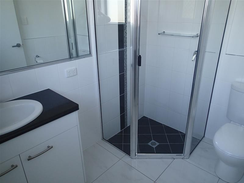 8a Reef Drive, Sarina QLD 4737