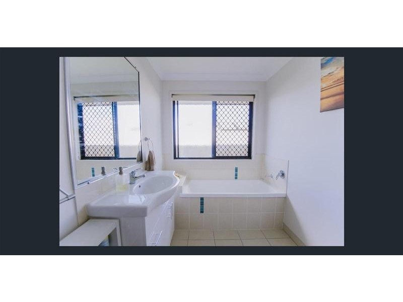 29 Hawkins Street, Bucasia QLD 4750