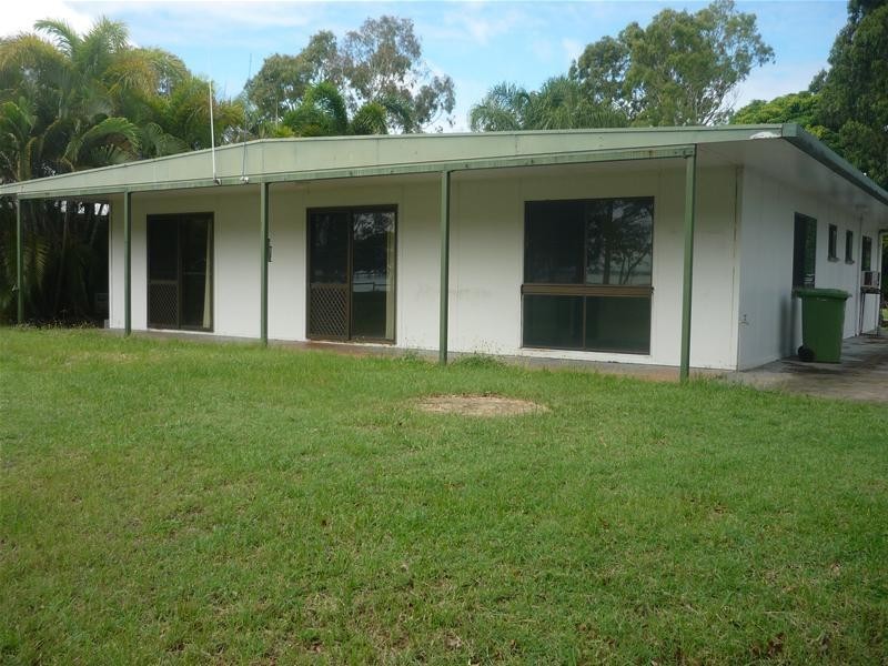62 Edmunds Avenue, Hay Point QLD 4740