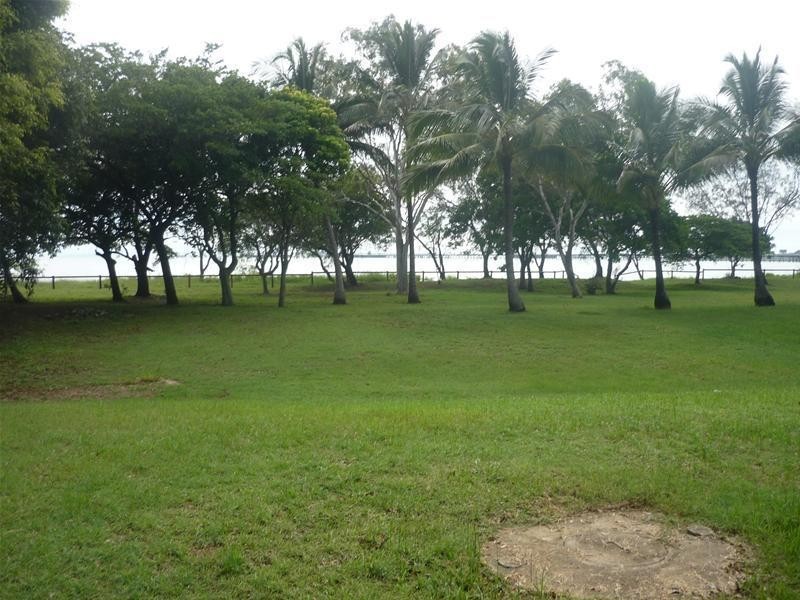 62 Edmunds Avenue, Hay Point QLD 4740