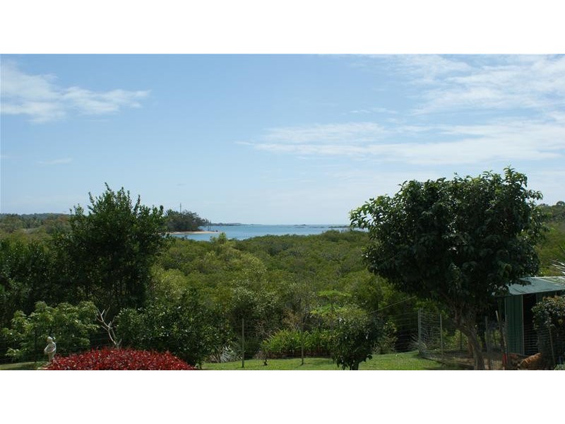 18 Morris Street, Campwin Beach QLD 4737