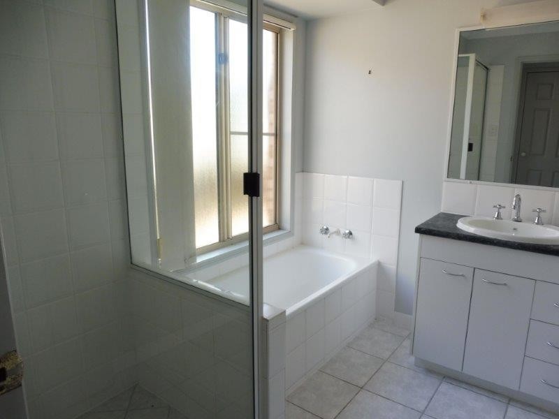 44 Adair Street, Rural View QLD 4740