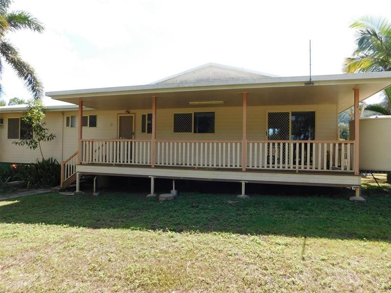 10 Crawford Street, Grasstree Beach QLD 4740