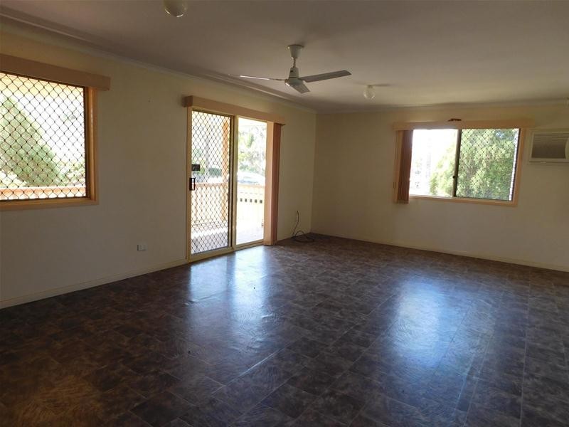 10 Crawford Street, Grasstree Beach QLD 4740