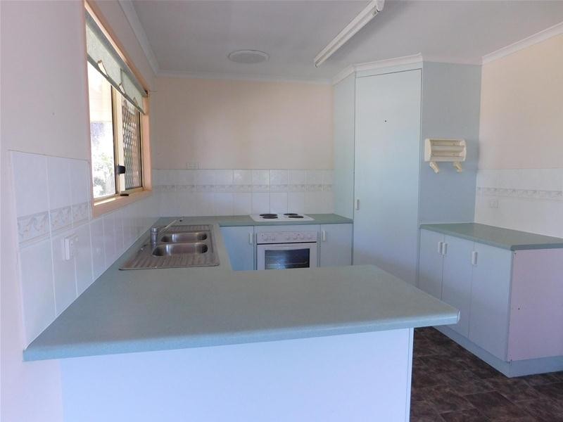 10 Crawford Street, Grasstree Beach QLD 4740