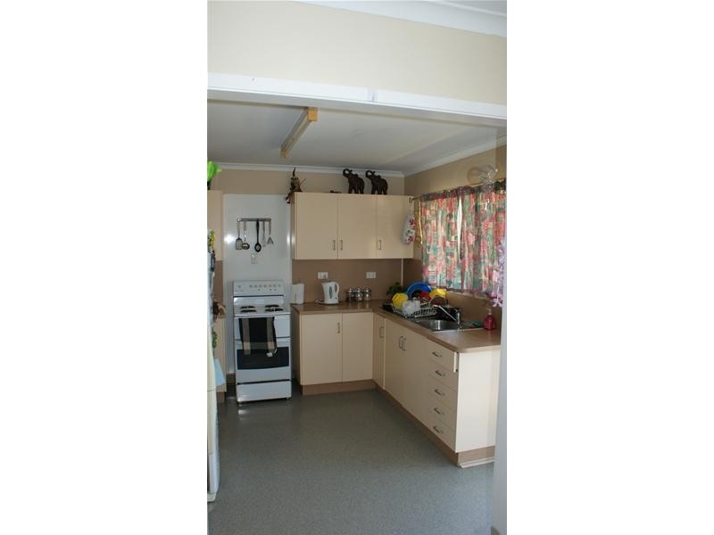 13 Kathleen Street, Sarina QLD 4737