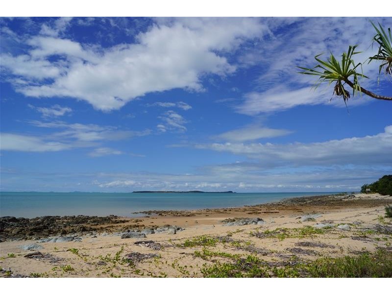 85 Colonial Drive, Clairview QLD 4741