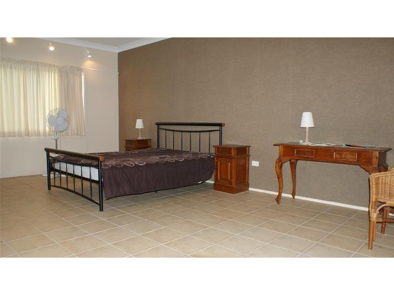 85 Colonial Drive, Clairview QLD 4741