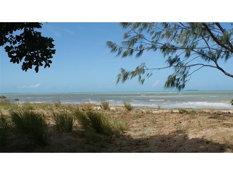 85 Colonial Drive, Clairview QLD 4741