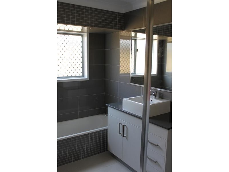 35 Kerrisdale Crescent, Beaconsfield QLD 4740