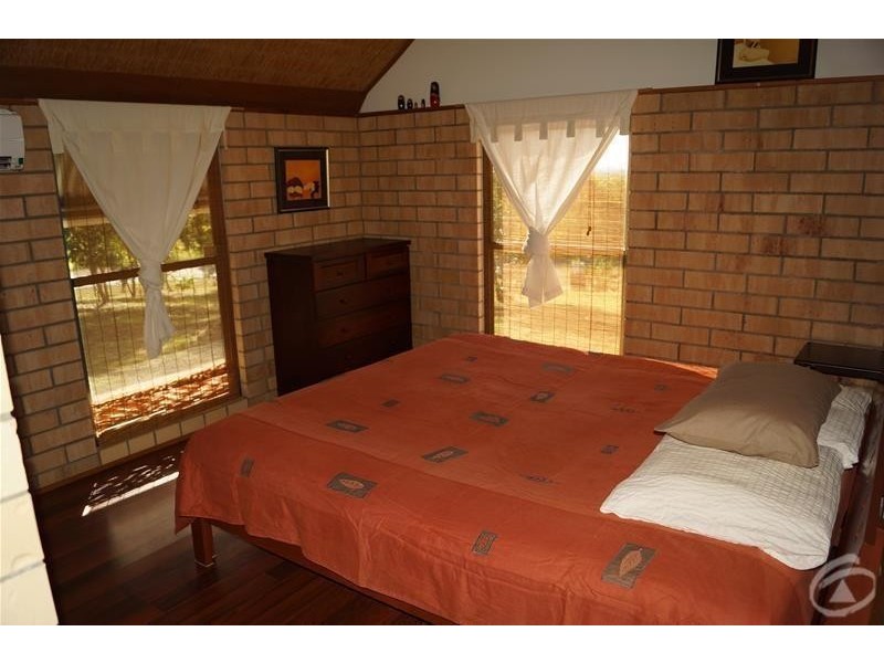 180 Howland Road, Ilbilbie QLD 4738