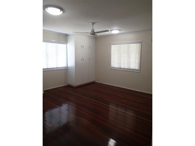 140 Broad Street, Sarina QLD 4737