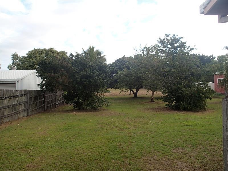 75 Edmunds Avenue, Hay Point QLD 4740