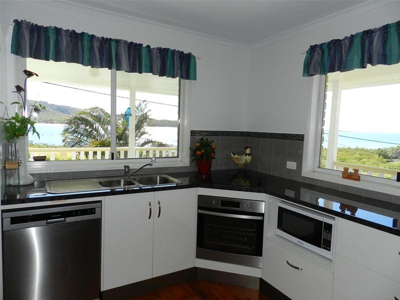 7 Cooper Avenue, Campwin Beach QLD 4737