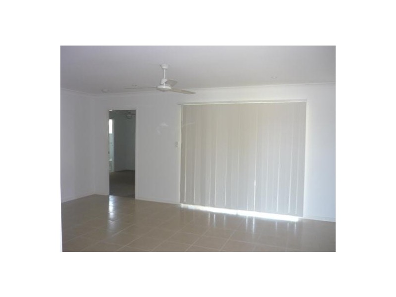 5 Leonie Court, Armstrong Beach QLD 4737