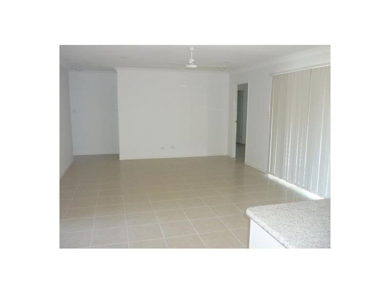 5 Leonie Court, Armstrong Beach QLD 4737