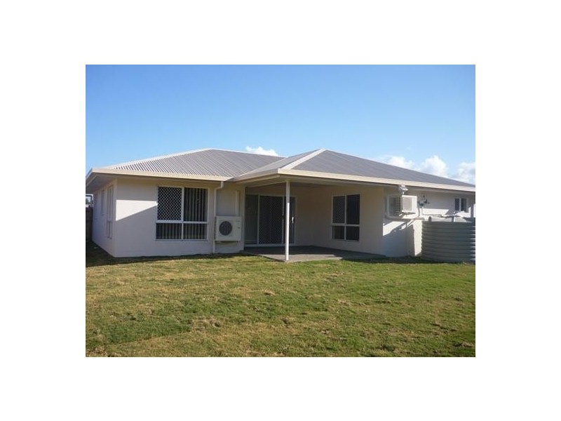 5 Leonie Court, Armstrong Beach QLD 4737