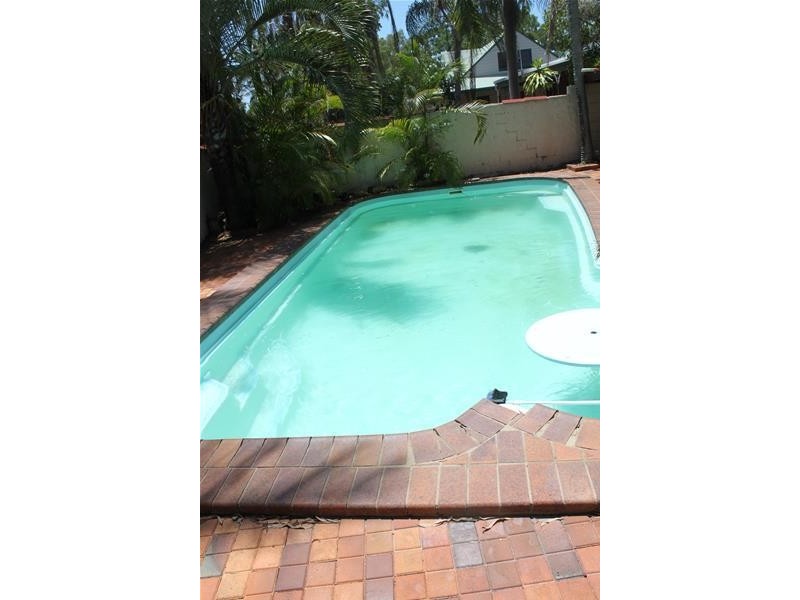 71 Edmunds Avenue, Hay Point QLD 4740