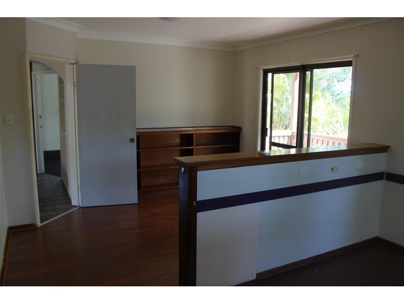 71 Edmunds Avenue, Hay Point QLD 4740