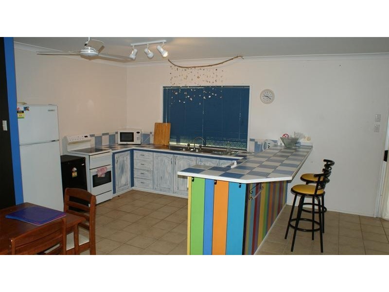 85 Colonial Drive, Clairview QLD 4741