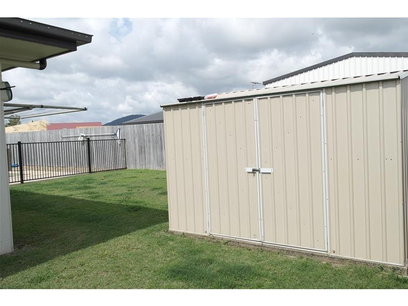 27 Pacific Avenue, Sarina QLD 4737