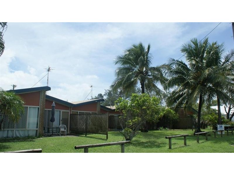 4/47 Owen Jenkins Drive, Sarina Beach QLD 4737