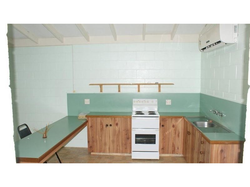 4/47 Owen Jenkins Drive, Sarina Beach QLD 4737