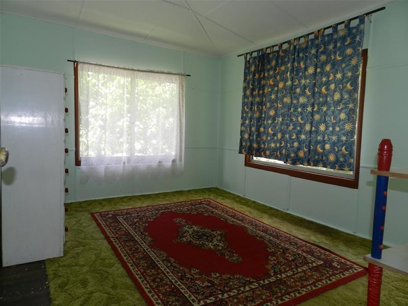 176 Middle Creek Road, Sarina QLD 4737