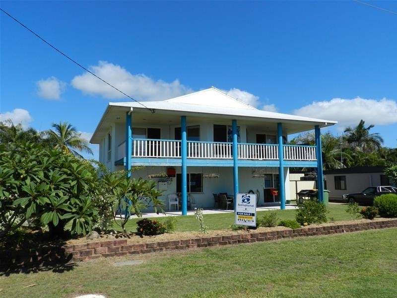 31 Poole Street, Sarina Beach QLD 4737
