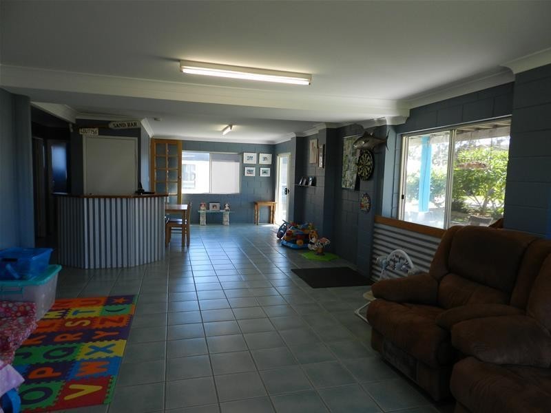 31 Poole Street, Sarina Beach QLD 4737