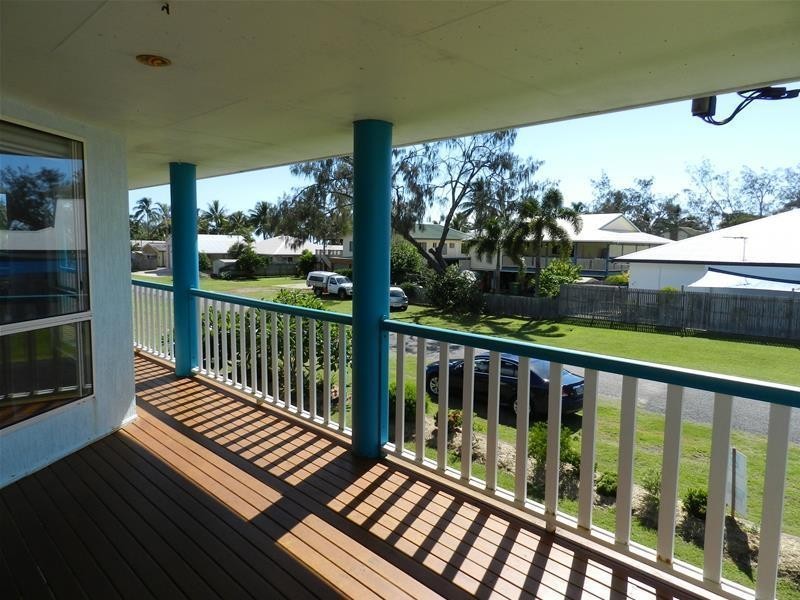 31 Poole Street, Sarina Beach QLD 4737