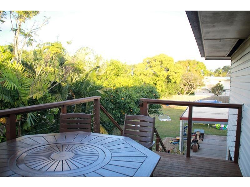 32 Place Avenue, Sarina QLD 4737