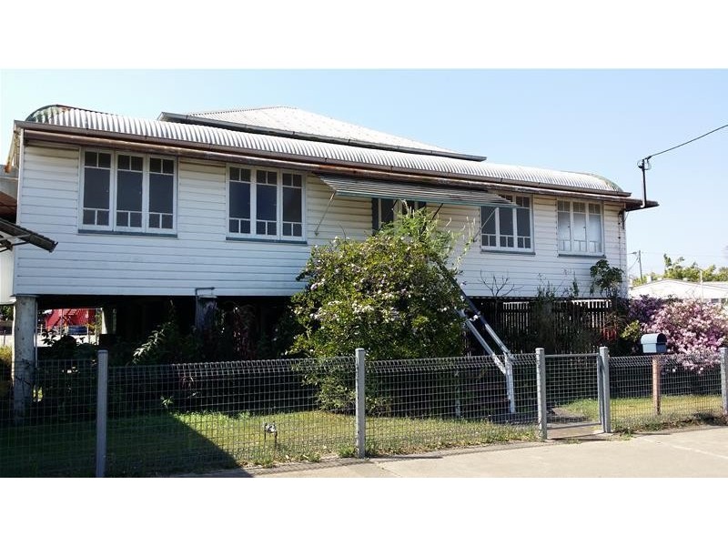 10 Central Street, Sarina QLD 4737