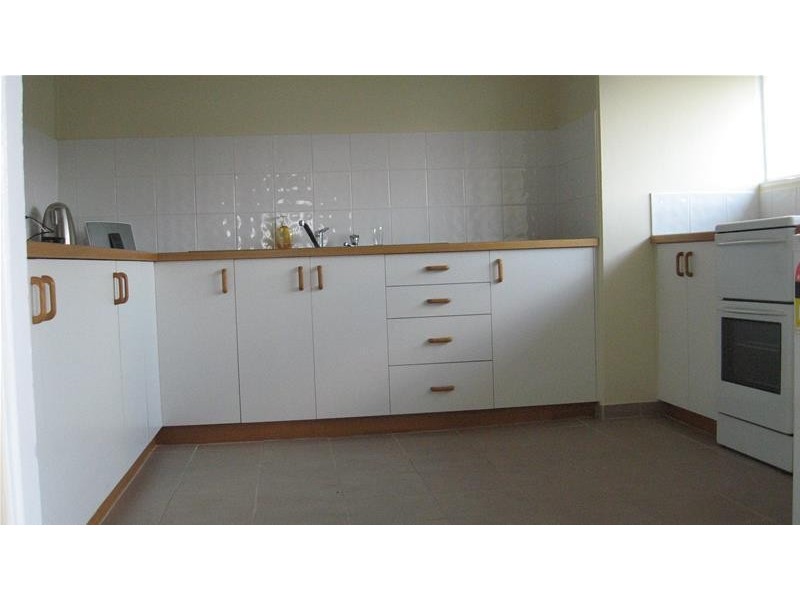 10 Central Street, Sarina QLD 4737