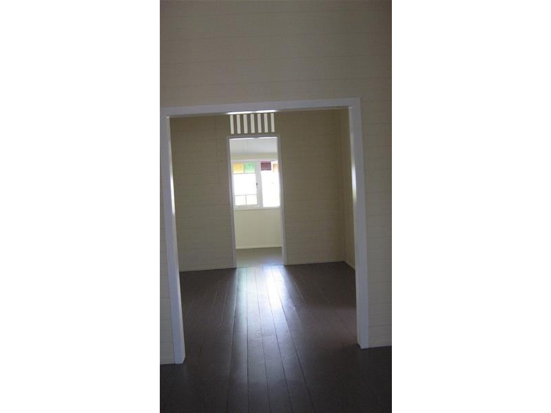 10 Central Street, Sarina QLD 4737