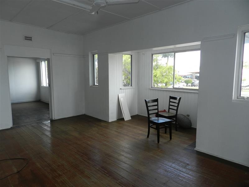 9-11 Broad Street, Sarina QLD 4737