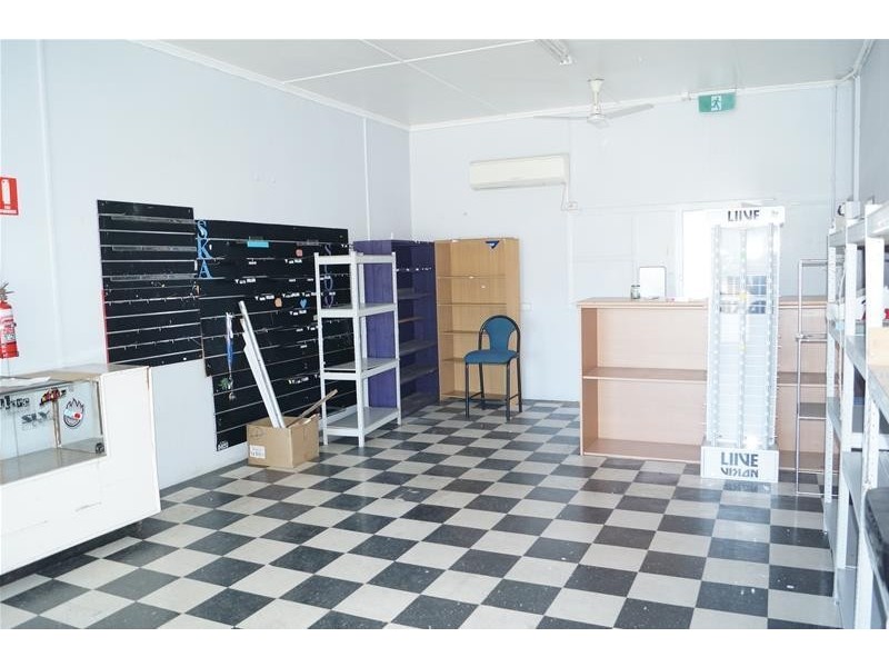 9-11 Broad Street, Sarina QLD 4737