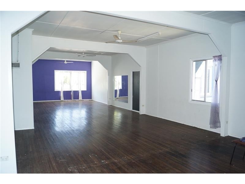 9-11 Broad Street, Sarina QLD 4737