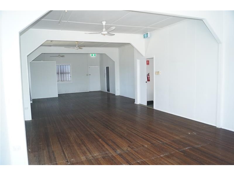 9-11 Broad Street, Sarina QLD 4737