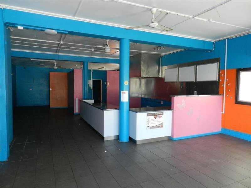 9-11 Broad Street, Sarina QLD 4737