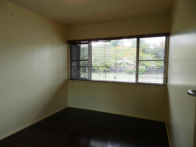 25 Range Road, Sarina QLD 4737