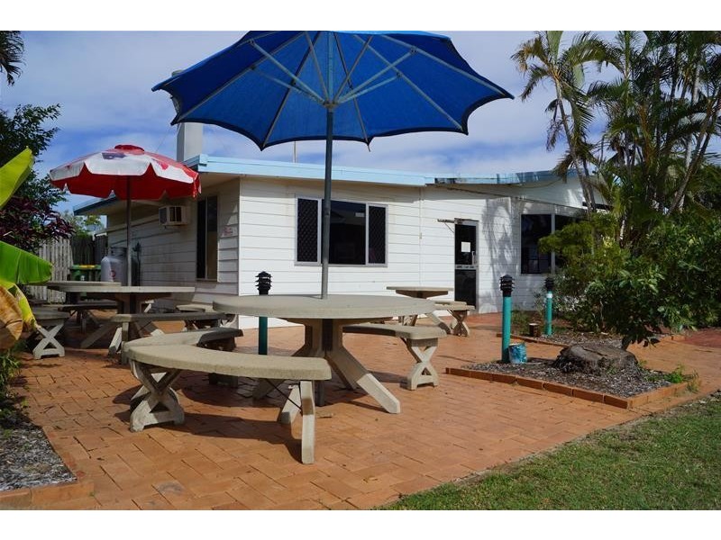 33 Zelma Street, Grasstree Beach QLD 4740