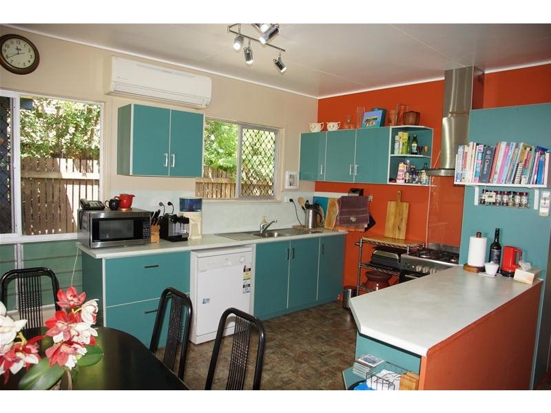 130 The  Esplanade, Grasstree Beach QLD 4740